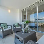 CB1535 | Suite moderna piso 15 con espectaculares amaneceres